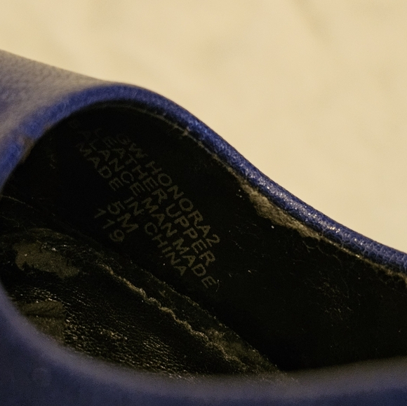 GUESS Honora Blue Leather Peep-toe Pump Shoes Heels 5M - Picture 7 of 7